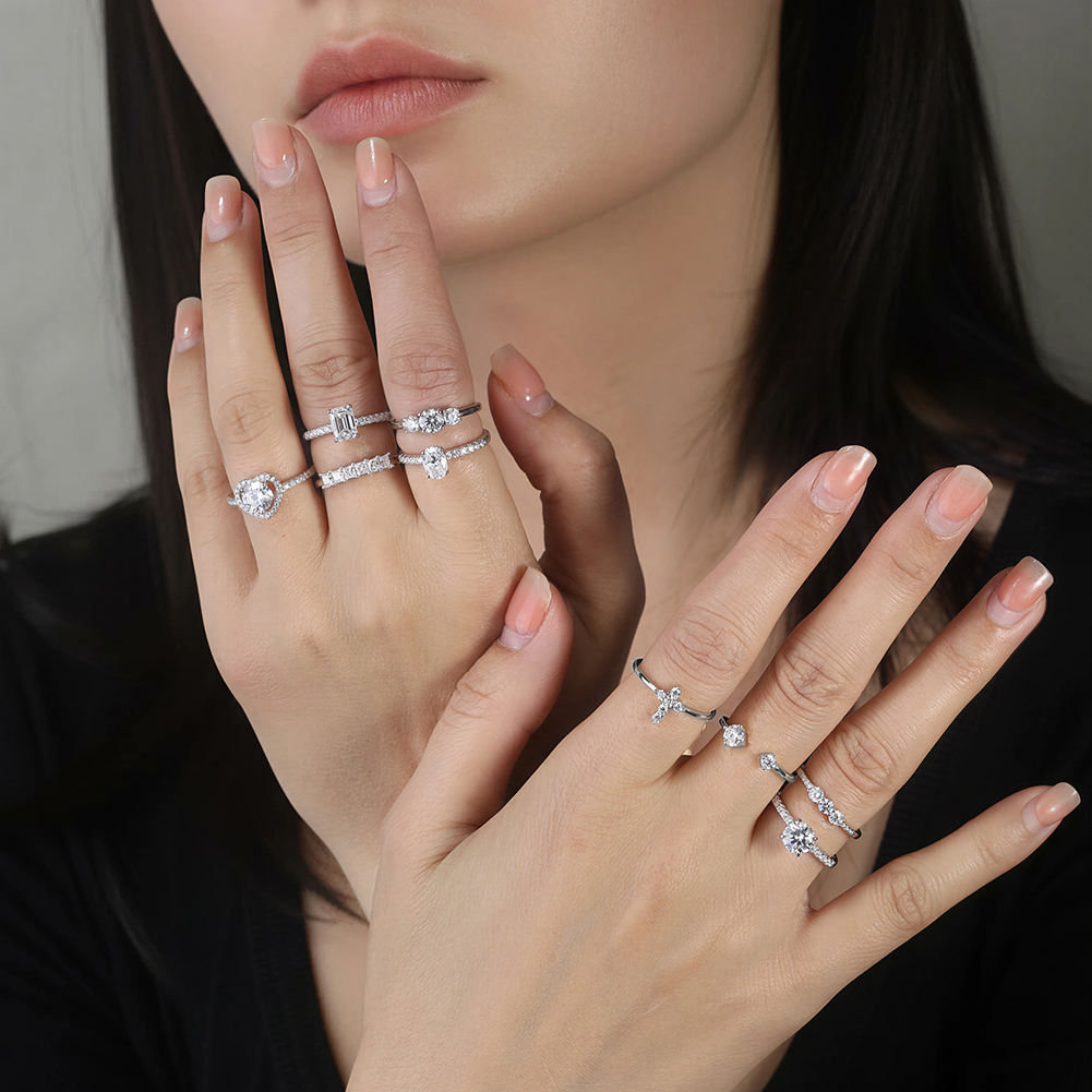 Moissanite Round Brilliant Cut 925 Sterling Silver Ring