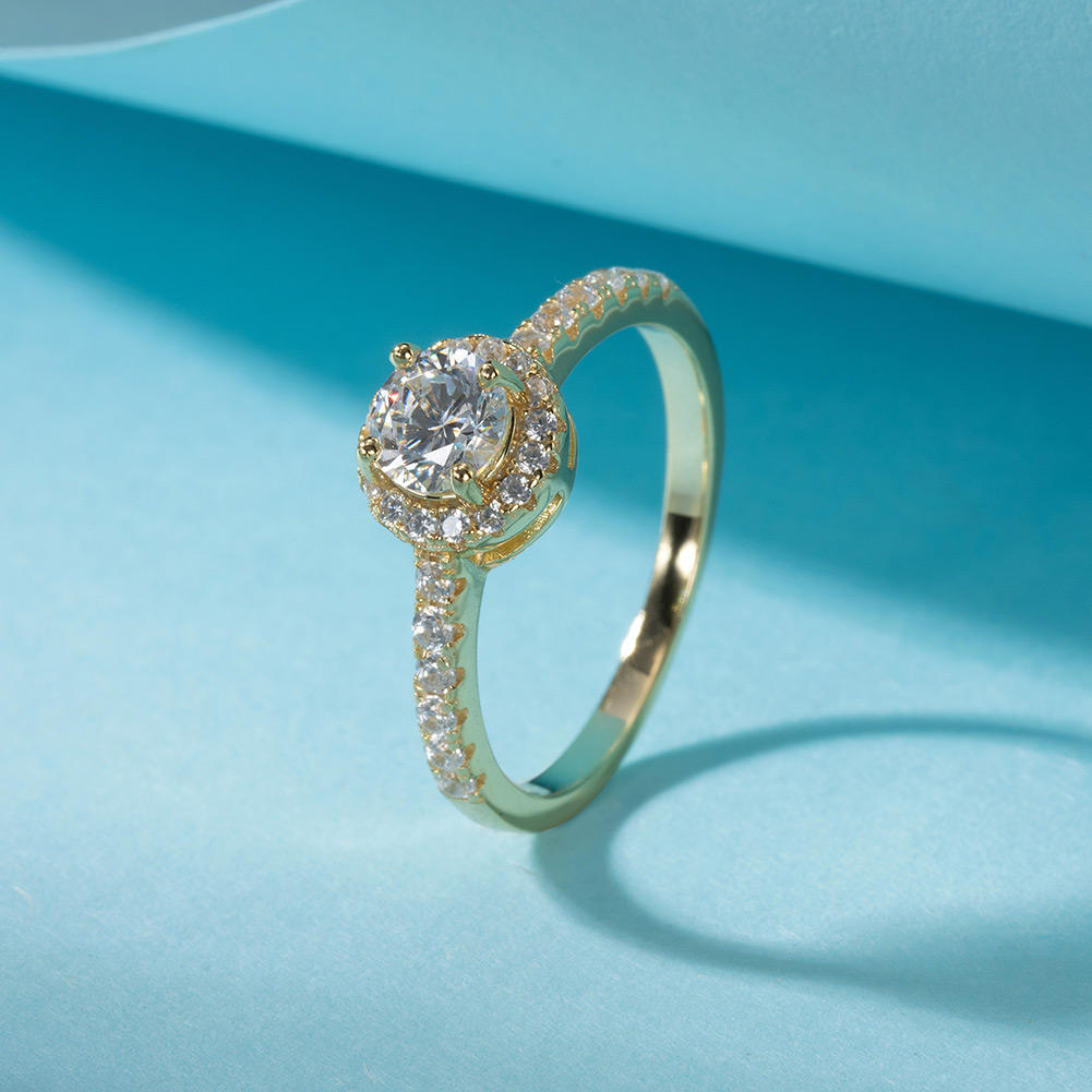 Romantic Zircon Engagement Ring